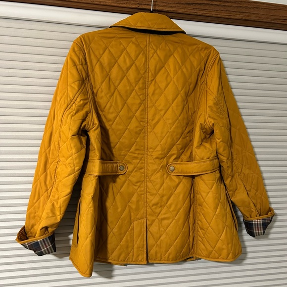 LL Bean Women's Quilted Adirondack Barn Coat, Flannel-Lined Size Medium - Picture 5 of 7